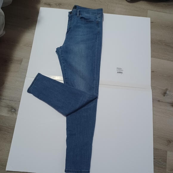 Ladies jeans pants - Picture 4 of 7